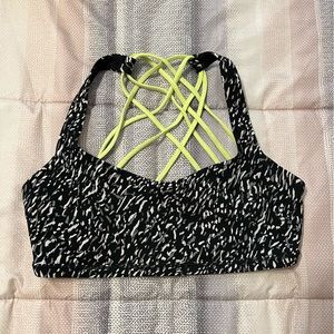 Lululemon strappy sports bra size 4